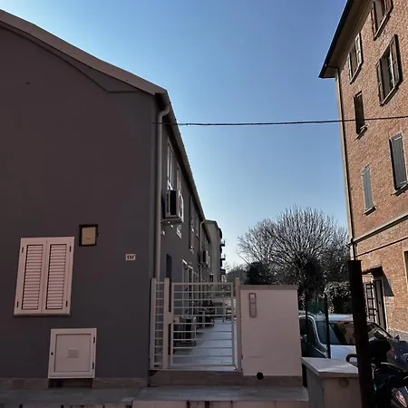 Francesco's House-airport *