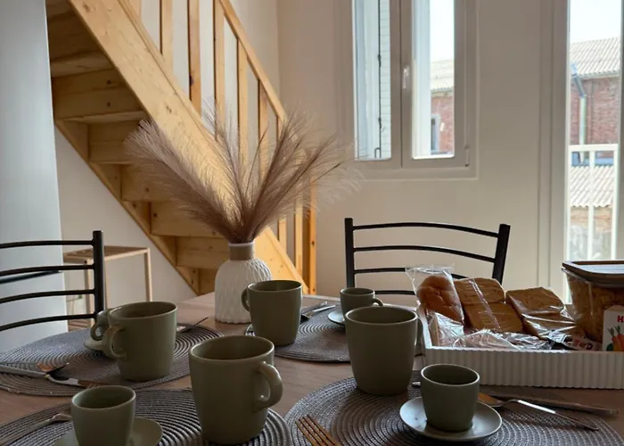 Francesco's House-airport *