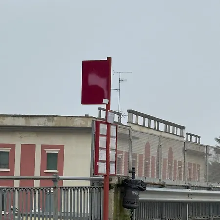 Francesco's House-airport *