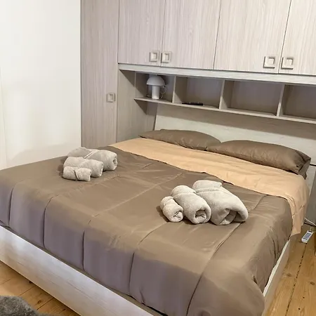 Francesco's House-airport * ボローニャ