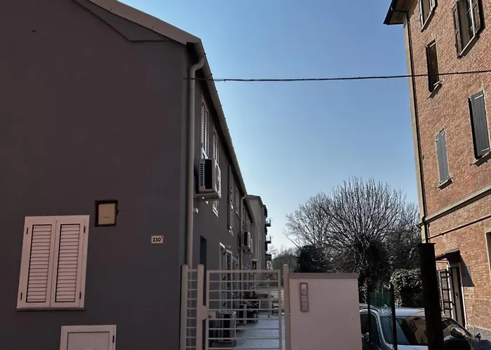 Francesco's House-airport *