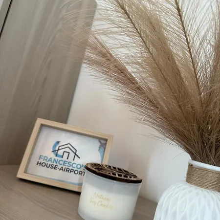 Francesco's House-airport *